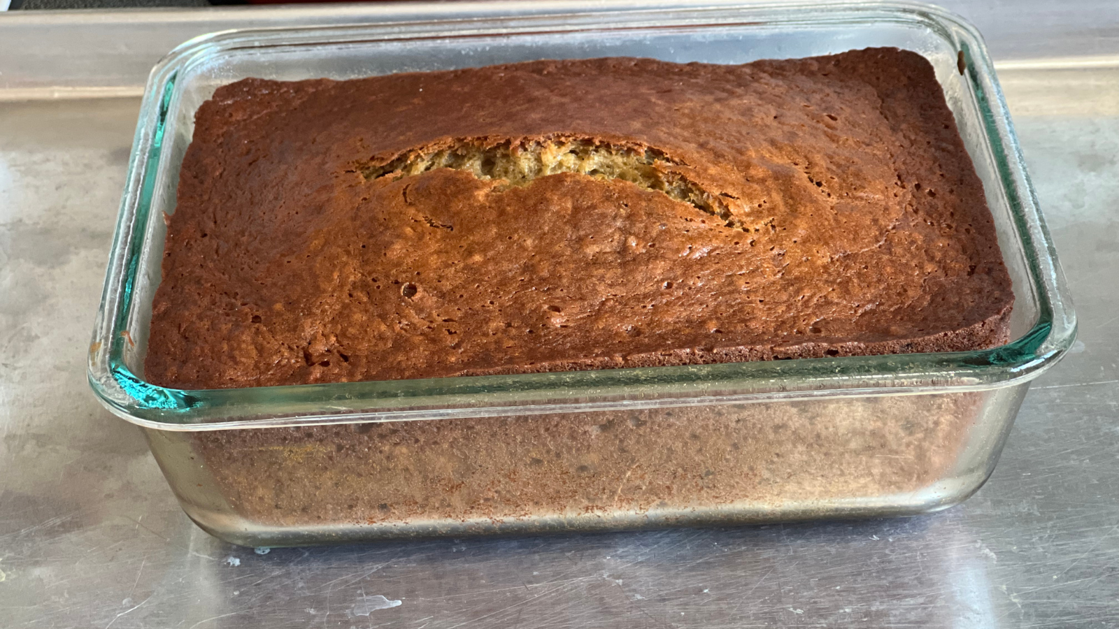 cooling the banana bread